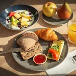 - The Niu, Fury Messe By Ihg Hotel Aschheim