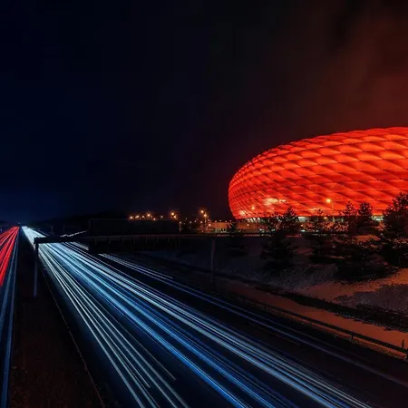 - The Niu, Fury Messe By Ihg 3*