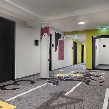 - The Niu, Fury Messe By Ihg