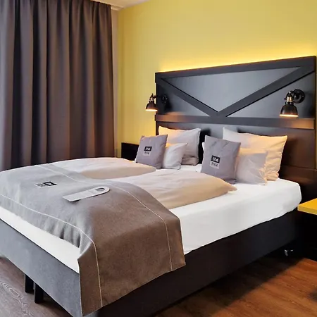 - The Niu, Fury Messe By Ihg מלון 3*