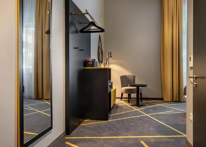 Hotell - The Niu, Fury Messe By Ihg