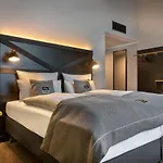 - The Niu, Fury Messe By Ihg Hotel Aschheim