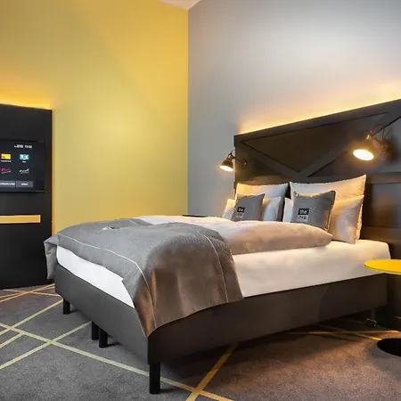 - The Niu, Fury Messe By Ihg Hotel Aschheim