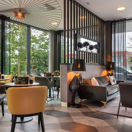 - The Niu, Fury Messe By Ihg