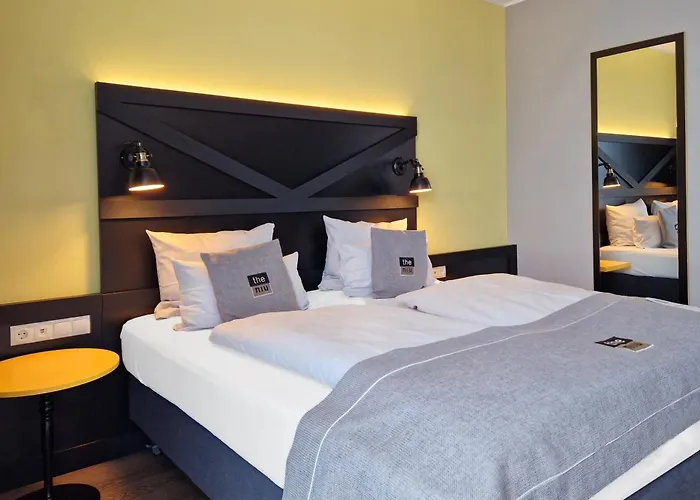 - The Niu, Fury Messe By Ihg 3*